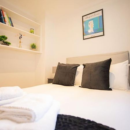 Perfect Location 4Bed 2 Bath Spacious Apartment Londra Exterior foto