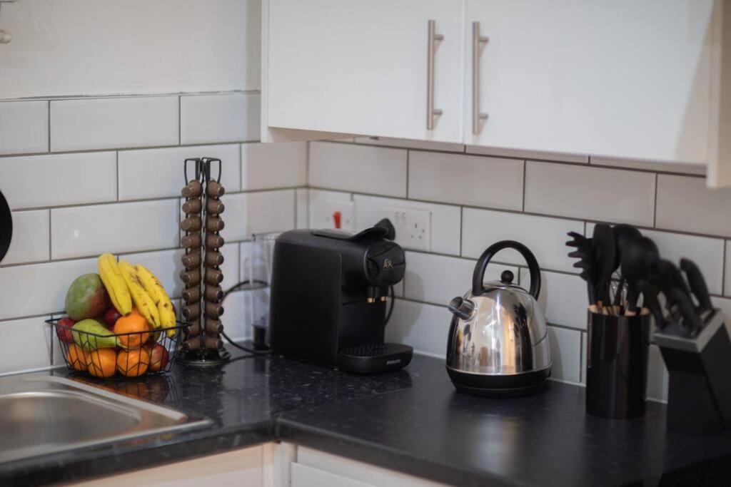 Perfect Location 4Bed 2 Bath Spacious Apartment Londra Exterior foto